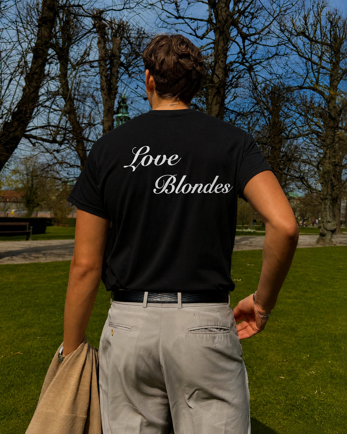 Love Blondes Club Graphic - Regular Fit T-shirt