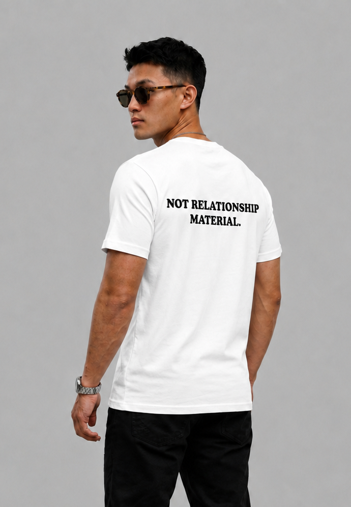 Not relationship material Graphic T-shirt - Regular Fit T-shirt