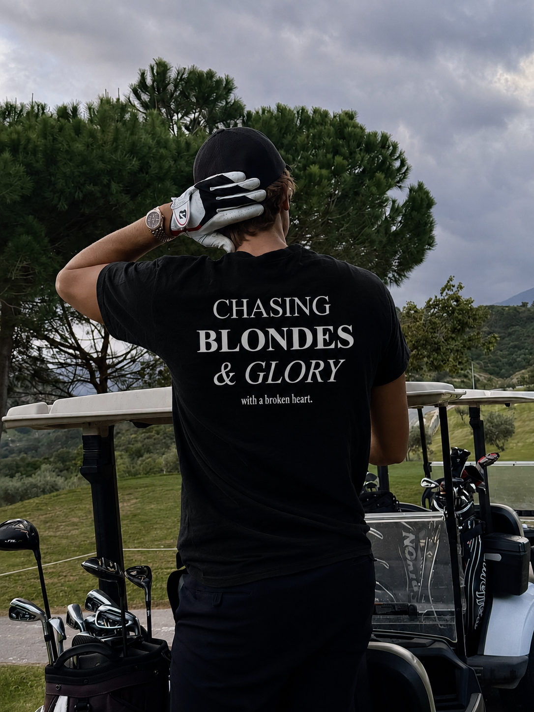 Chasing blondes & glory with a broken heart Graphic T-shirt - Regular Fit T-shirt